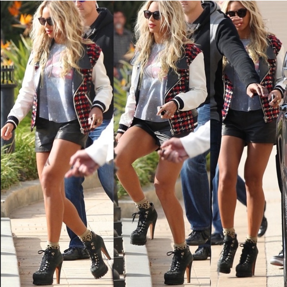 Alaia Hiking Boots Black Suede Size 9